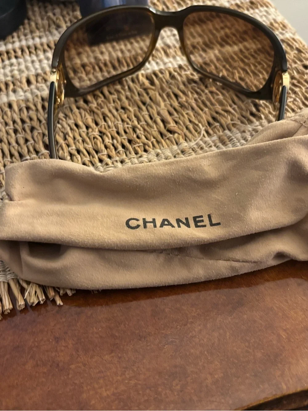 CHANEL gorgeous black